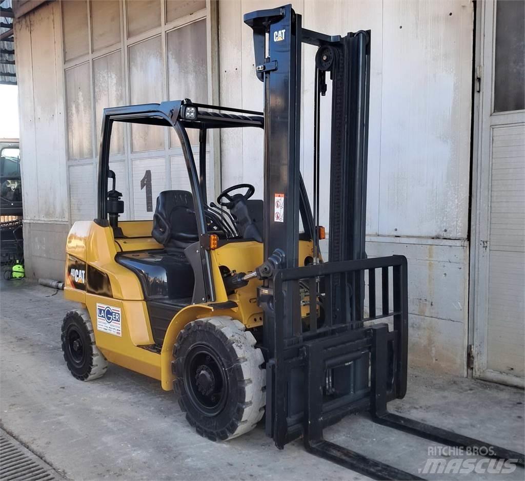 CAT DP40NT 柴油叉车