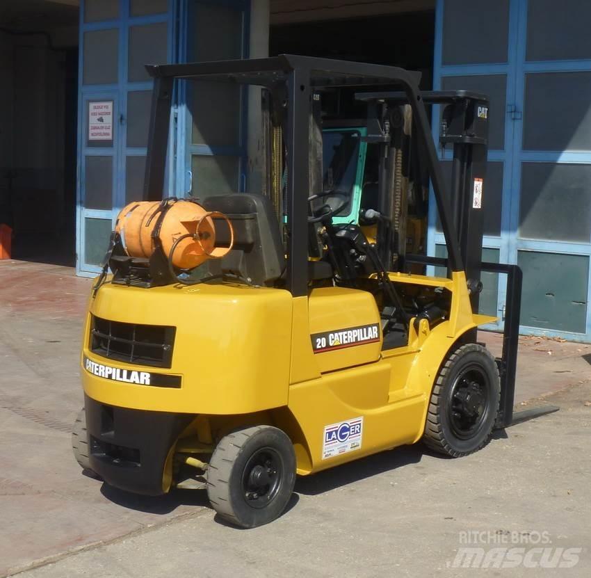 CAT GP20 天然气叉车