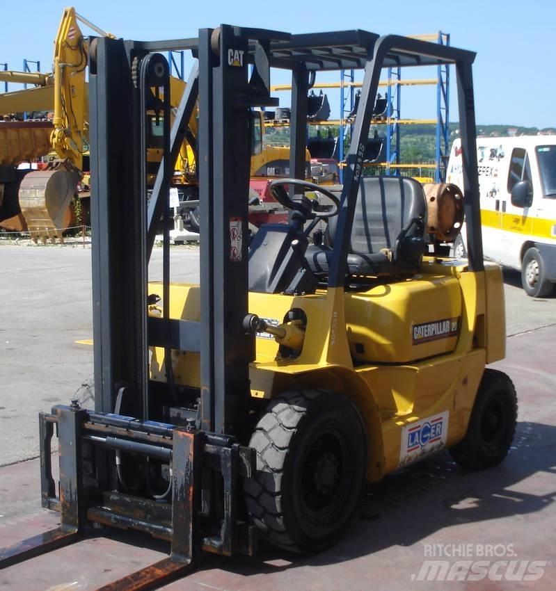 CAT GP20 天然气叉车