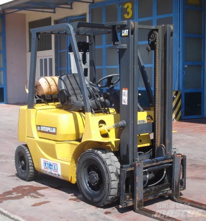 CAT GP20 天然气叉车