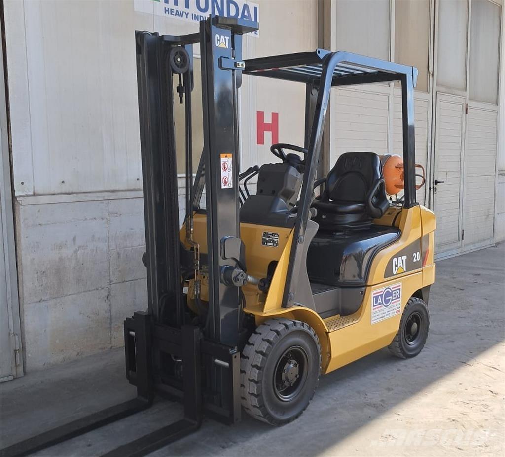 CAT GP20CN 天然气叉车