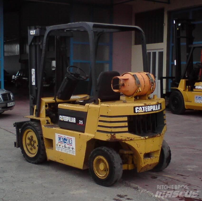 CAT GP25-2 天然气叉车