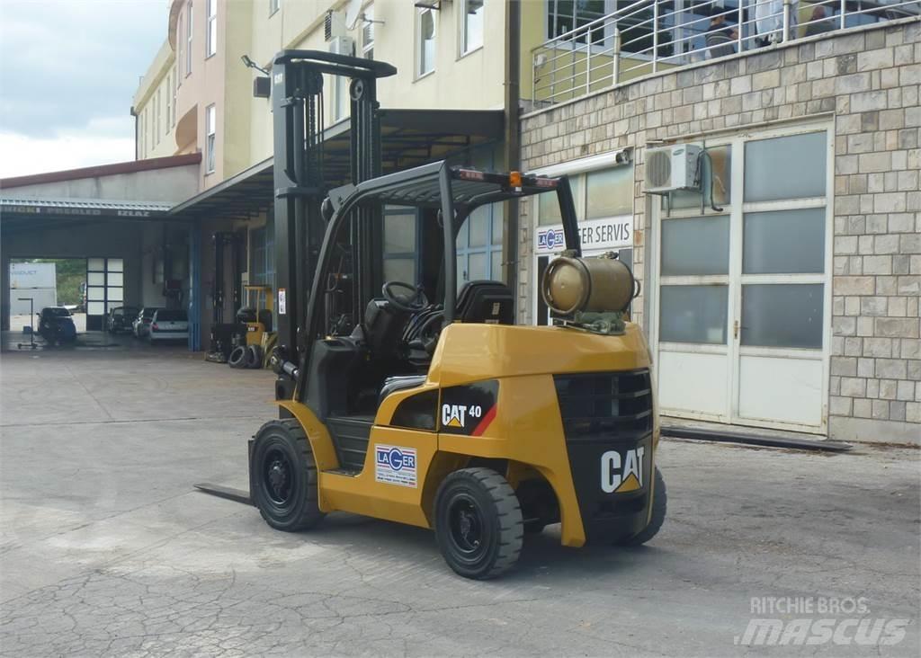 CAT GP40N 天然气叉车