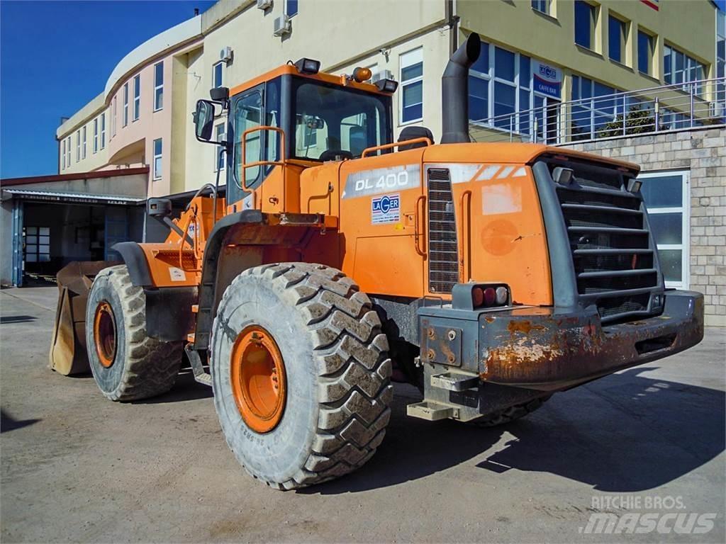 Doosan DL400 轮式装载机
