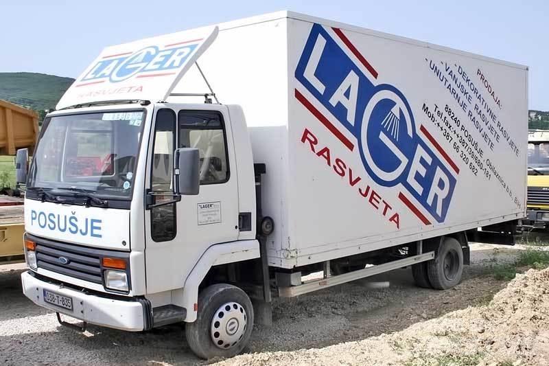 Ford DC 大型面包车