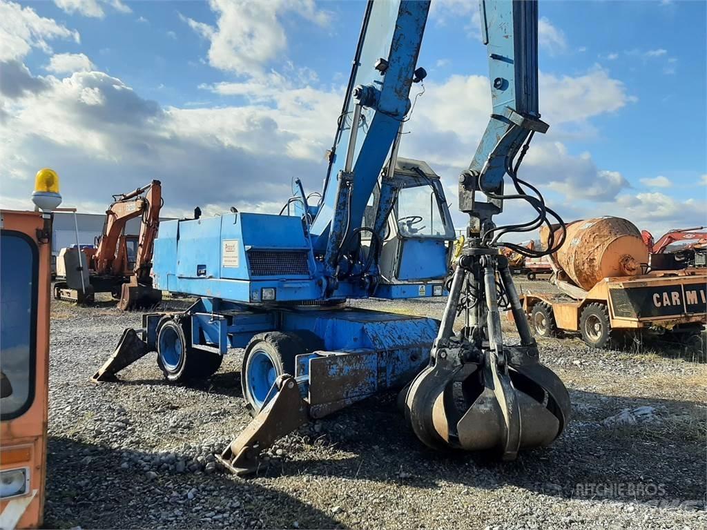 Fuchs F 713,3M 工业挖掘机