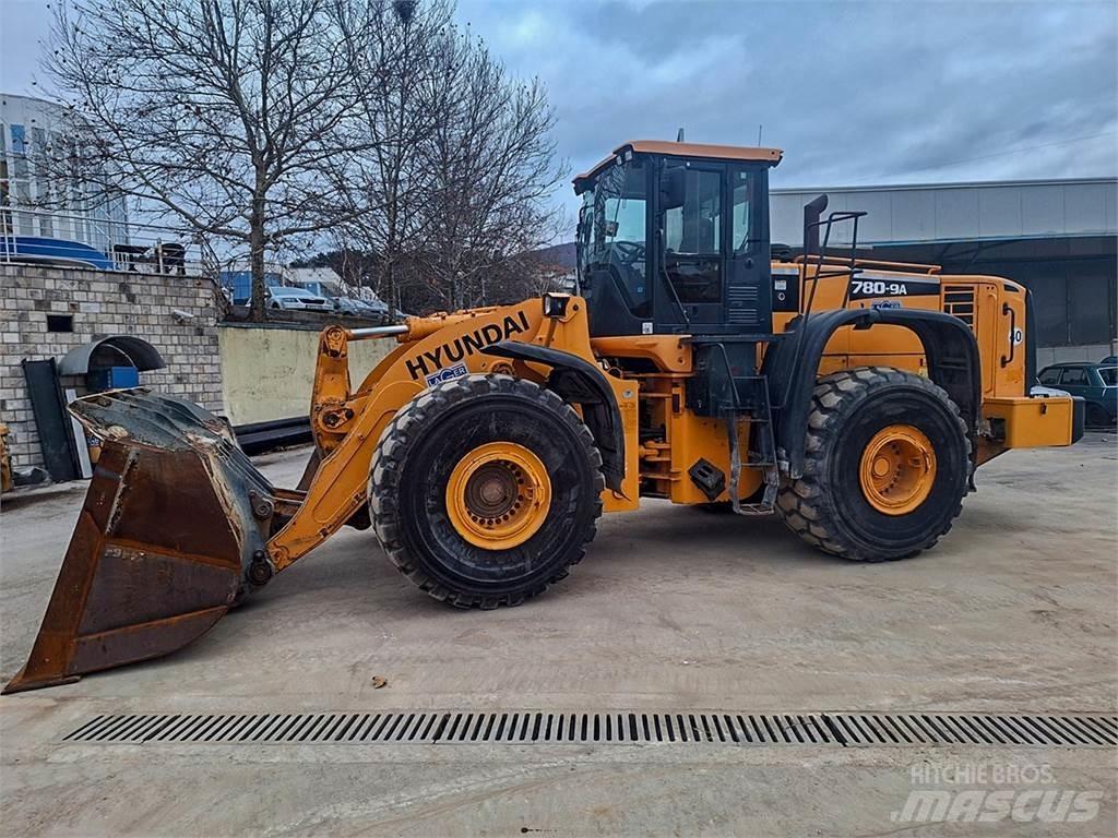 Hyundai HL780-9A 轮式装载机