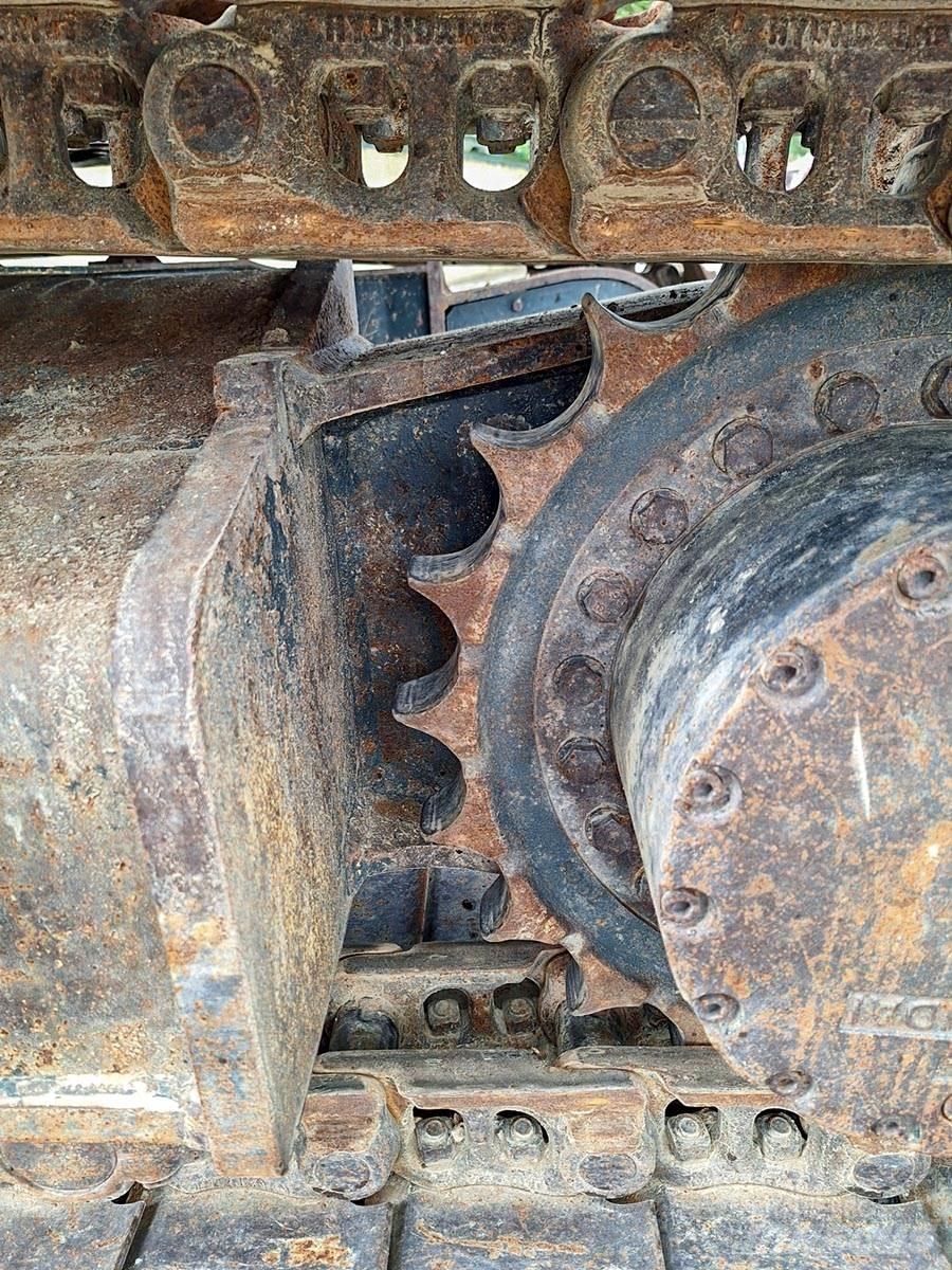 Hyundai HX145LCR 履带挖掘机