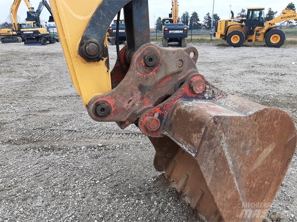 Hyundai R140LC-9 履带挖掘机