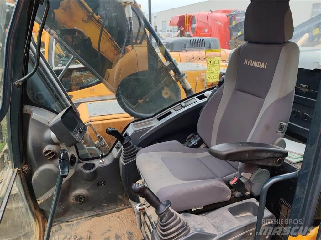Hyundai R220LC-9S 履带挖掘机
