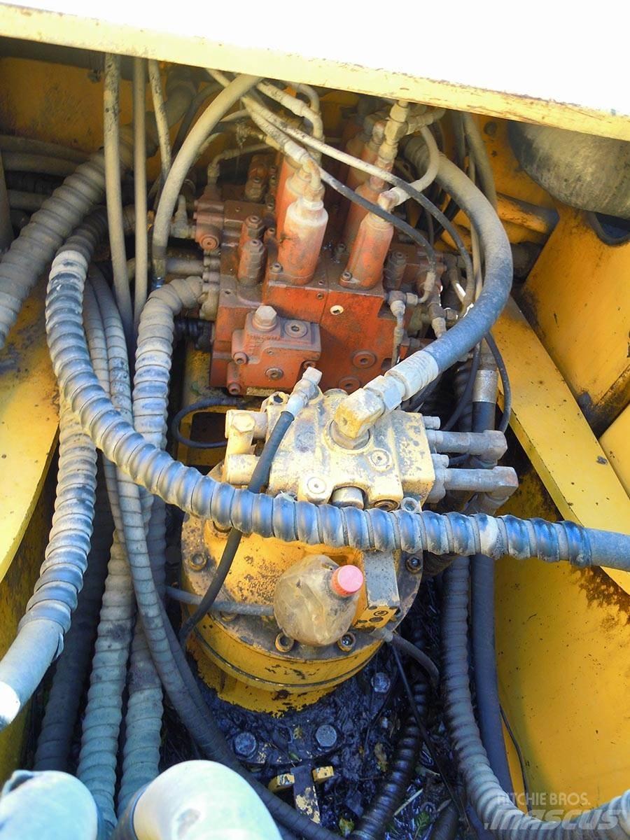 Hyundai R250NLC-7 履带挖掘机