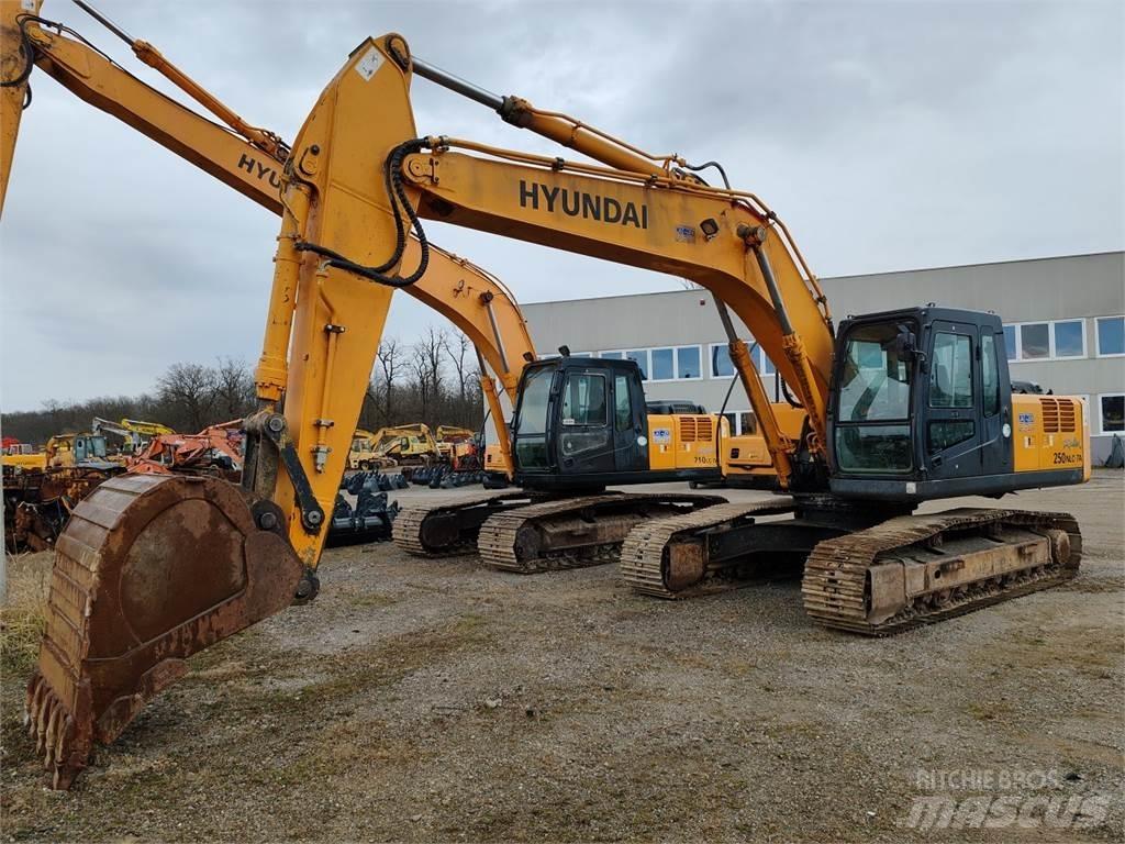 Hyundai R250NLC-7A 履带挖掘机