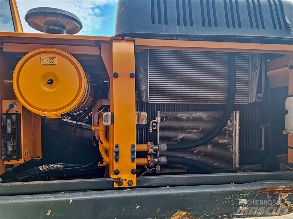 Hyundai R330LC-9 履带挖掘机