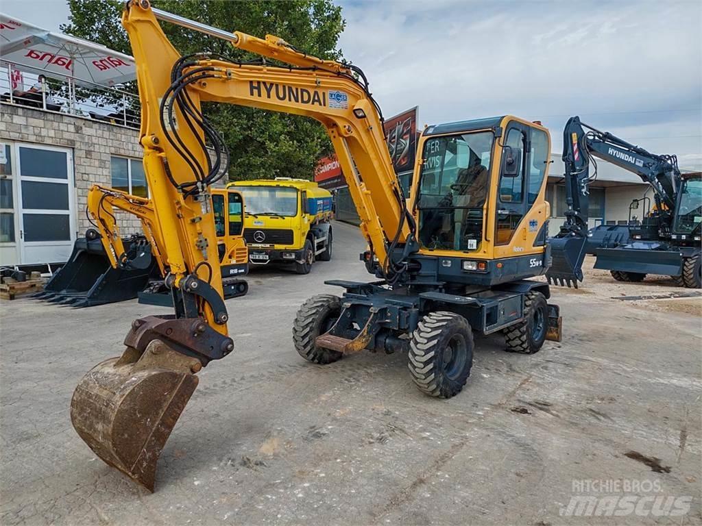 Hyundai R55W-9 小型挖掘机