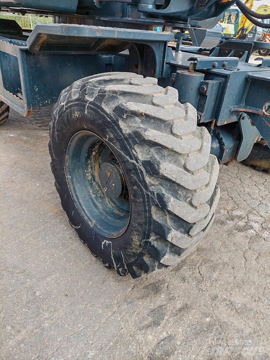 Hyundai R55W-9 小型挖掘机