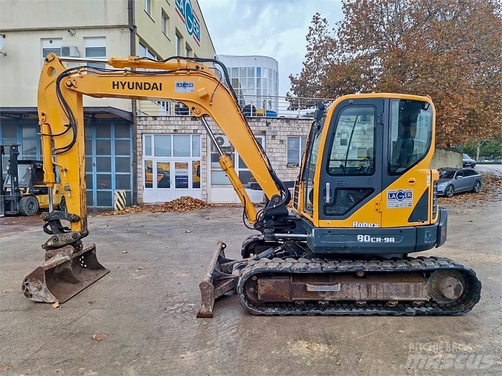Hyundai R80CR-9A 小型挖掘机