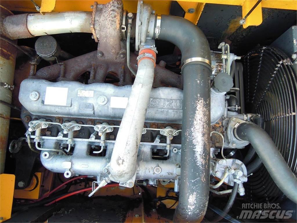 JCB JS220LC 履带挖掘机