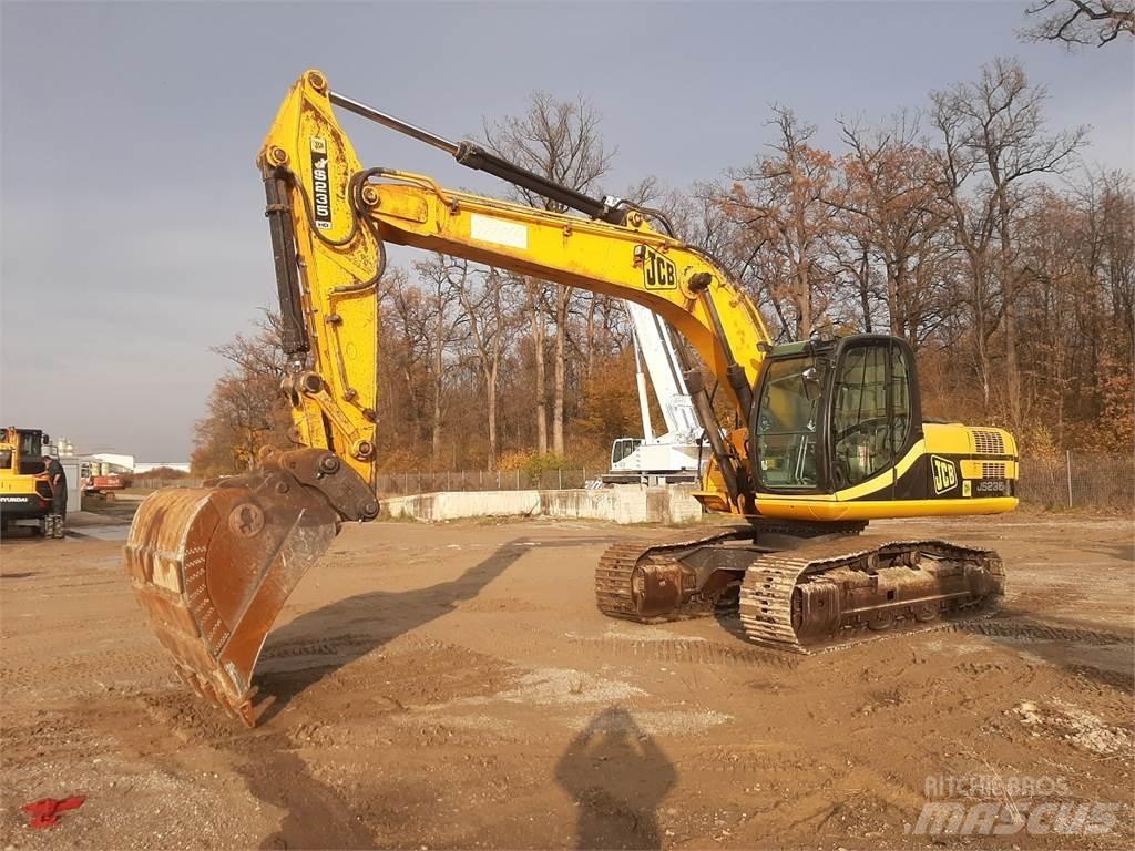 JCB JS235HD 履带挖掘机