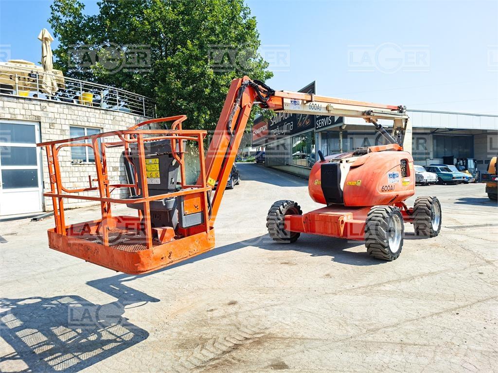 JLG 600AJ 曲臂高空工作平台