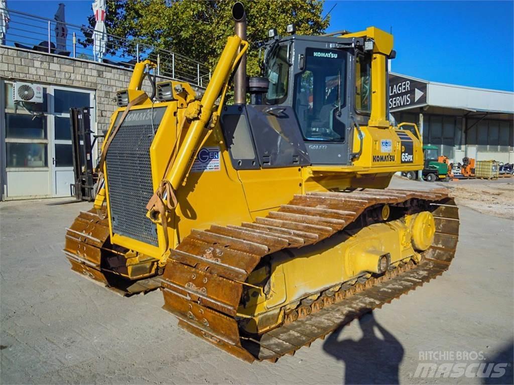 Komatsu D65PX-15EO 履带式推土机