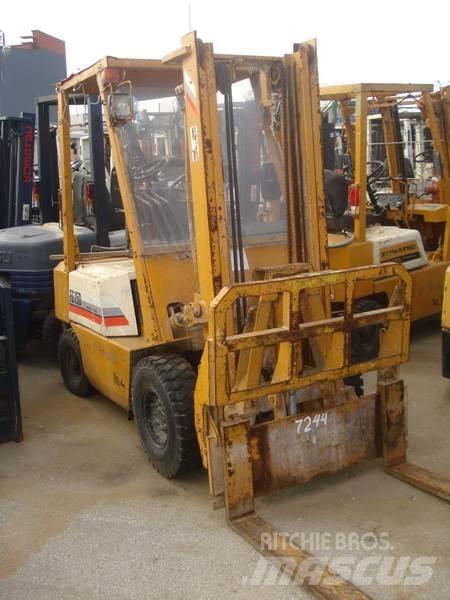Komatsu FG15D-14 其他叉车