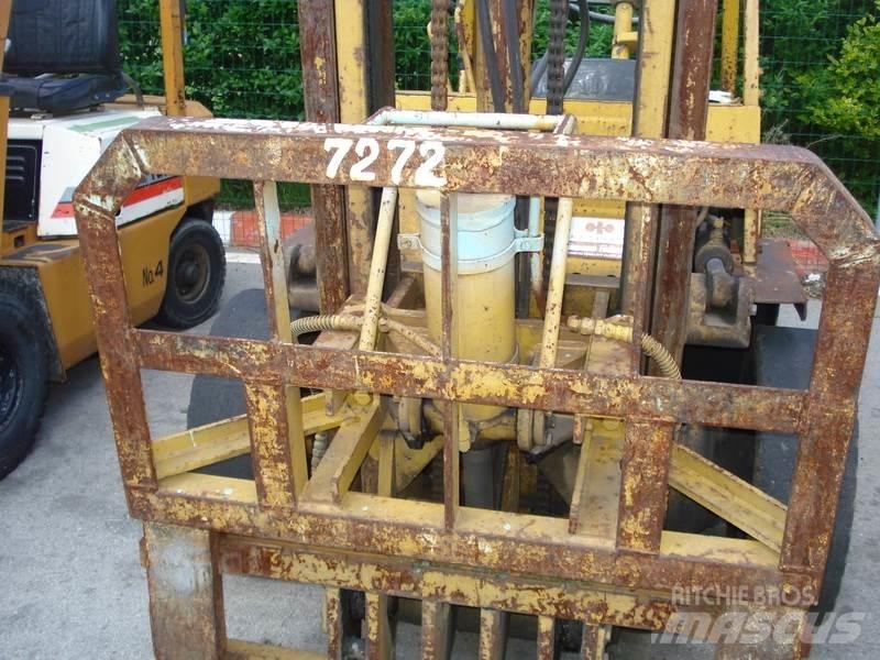 Komatsu FG25-7 其他叉车