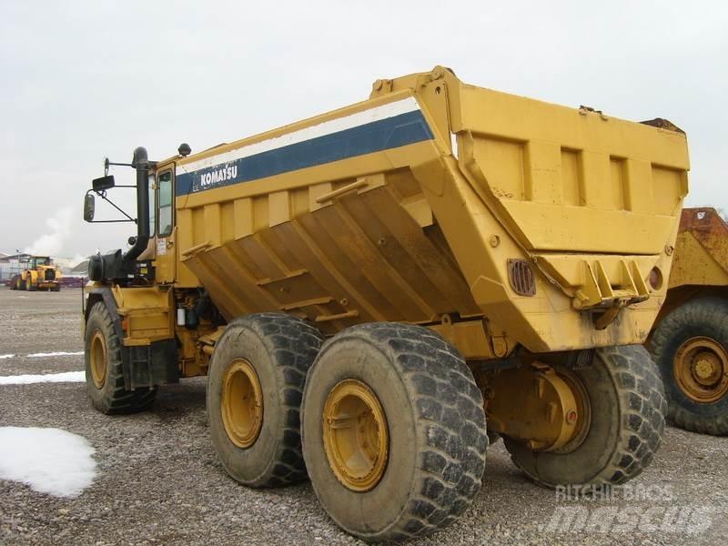 Komatsu HA270-3 铰接式自卸车