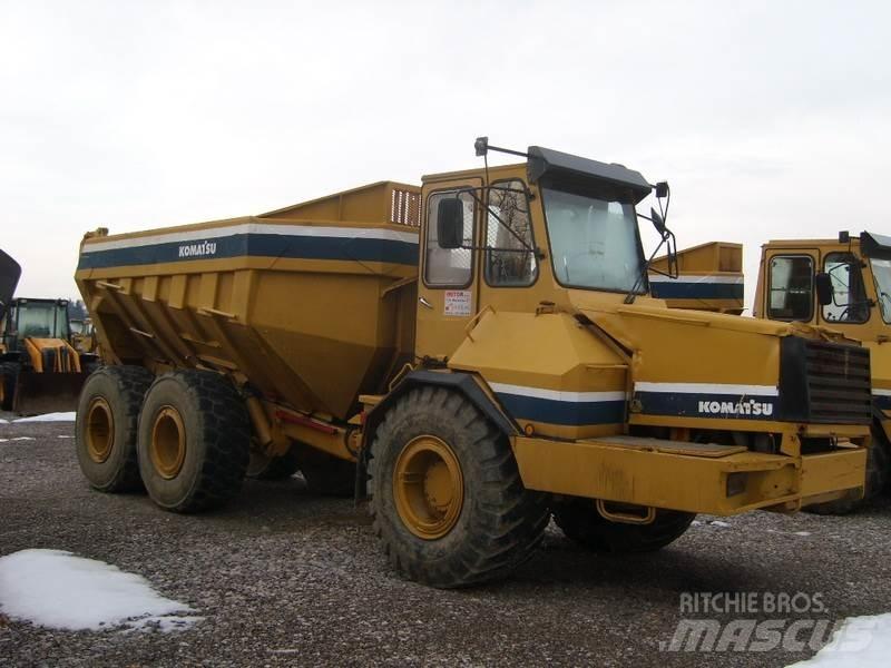 Komatsu HA270-3 铰接式自卸车