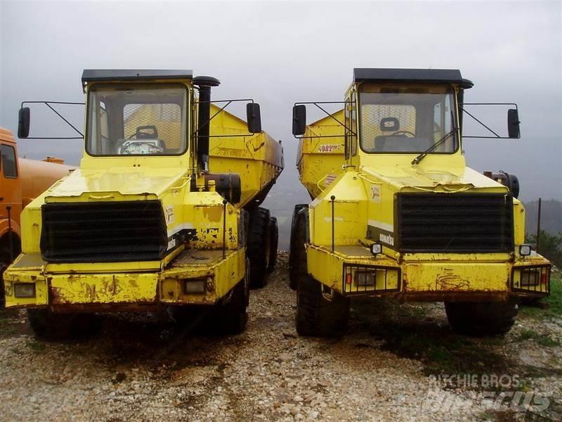 Komatsu HA270-3 铰接式自卸车