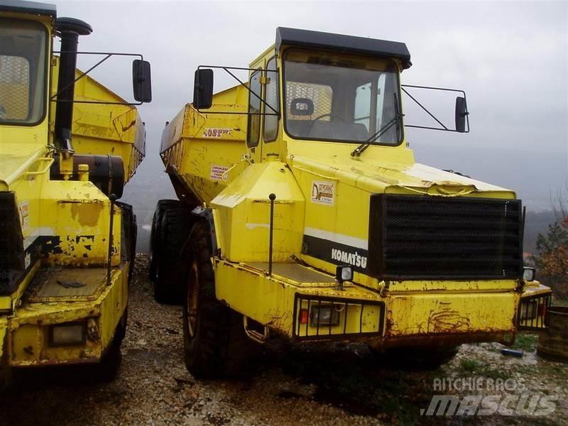 Komatsu HA270-3 铰接式自卸车