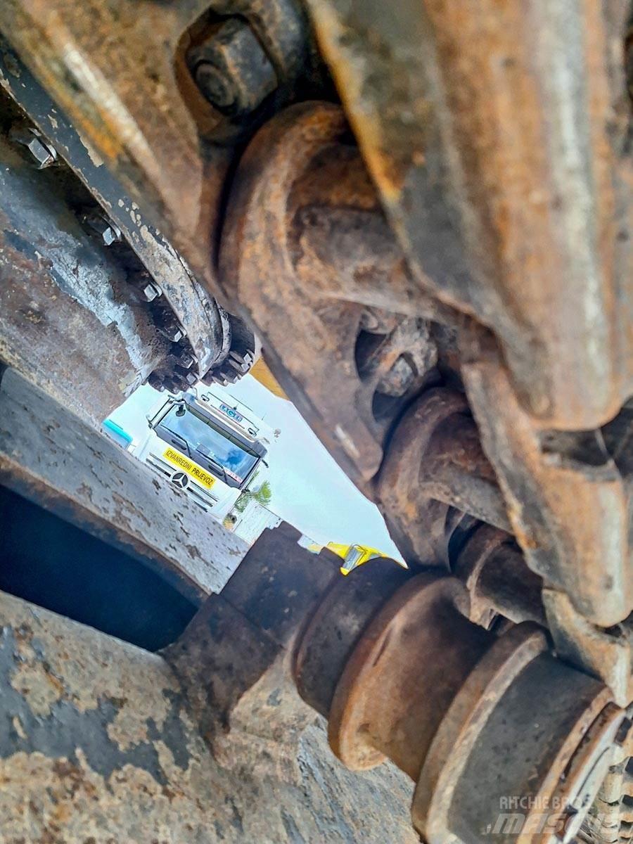Komatsu PC340NLC-7K 履带挖掘机