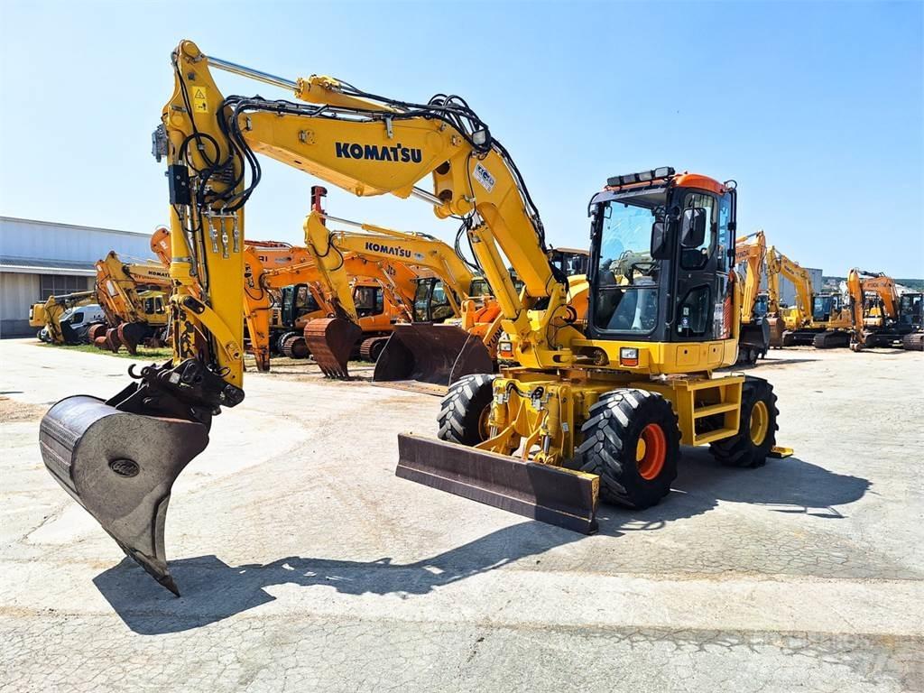 Komatsu PW118MR-8 轮式挖掘机