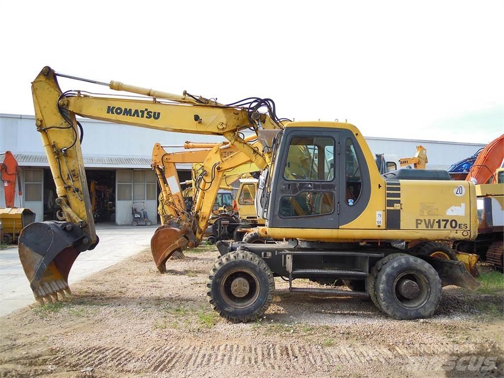 Komatsu PW170ES-6K 轮式挖掘机