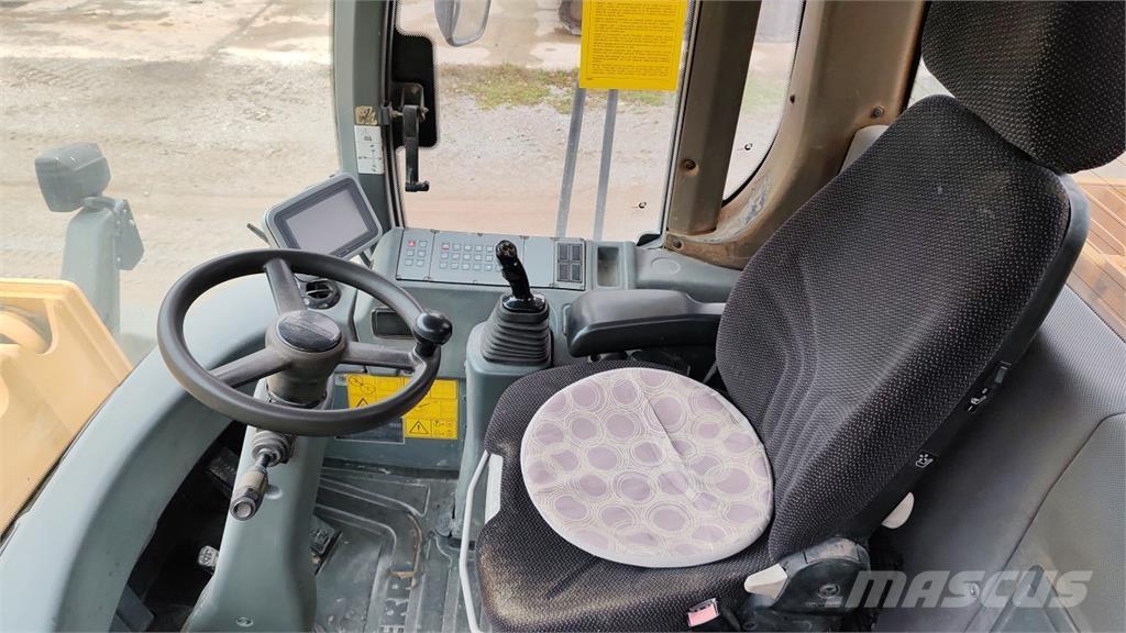 Liebherr L576 轮式装载机