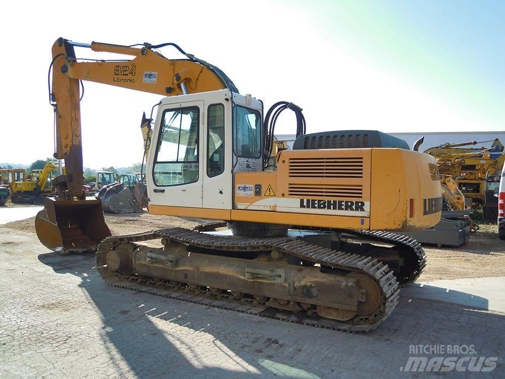 Liebherr R924B HDSL 履带挖掘机