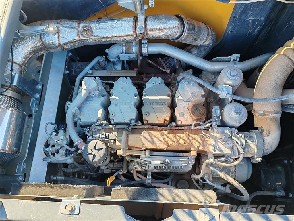 Liebherr R930 NLC 履带挖掘机