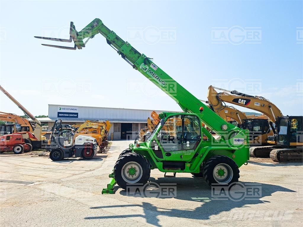Merlo P40.17 伸缩臂叉装车|叉装车
