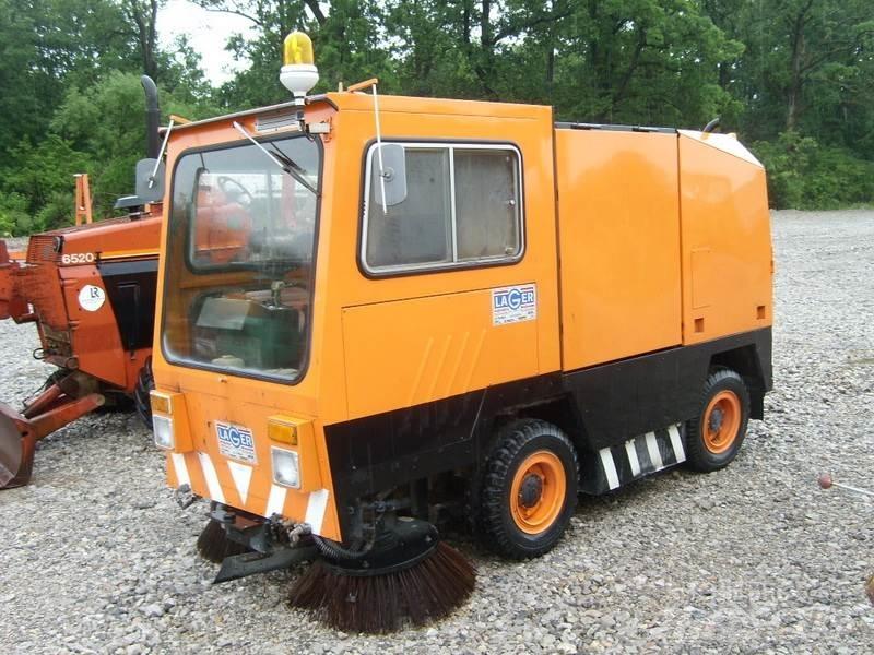 Mfh 2100D 道路清扫车