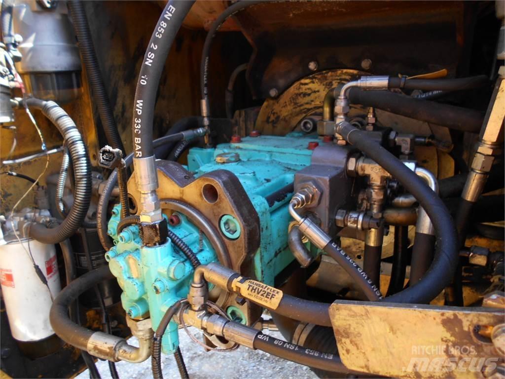 New Holland E385EL 履带挖掘机