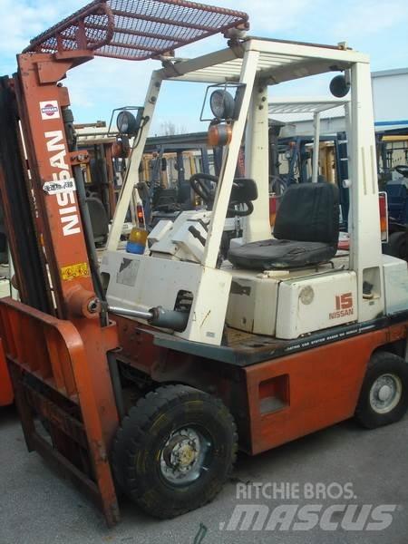 Nissan H01A15 天然气叉车
