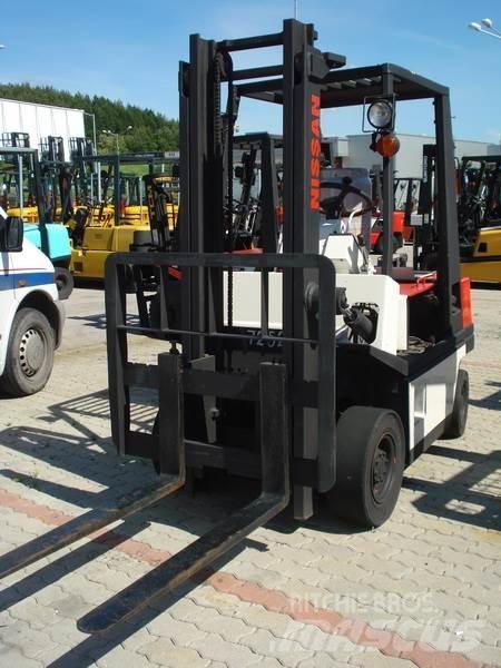 Nissan NH01A15 其他叉车