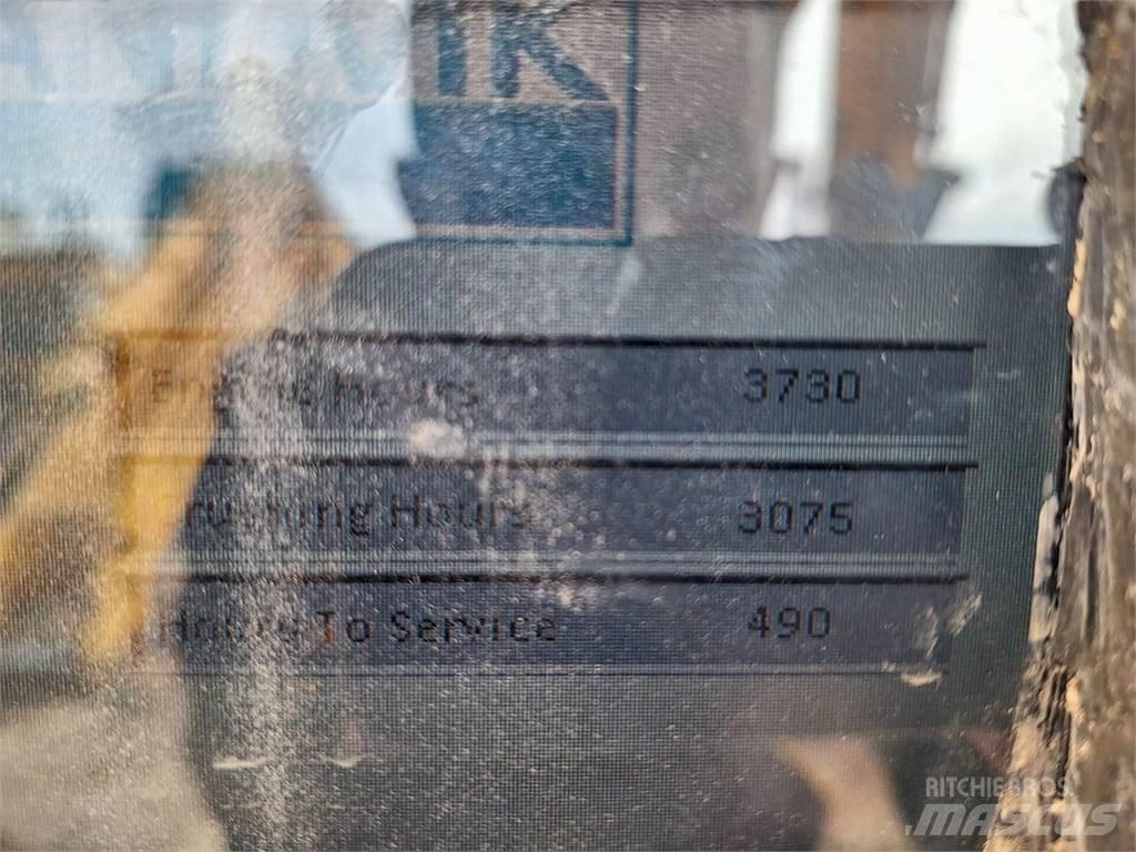 Sandvik QI 240 移动式破碎机