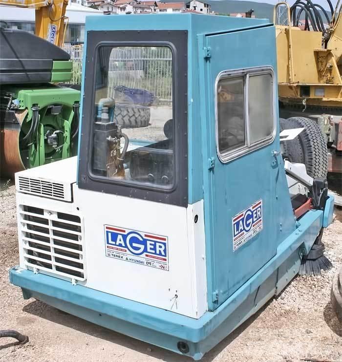 Tennant NV 275 道路清扫车