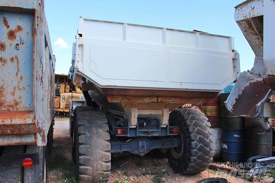 Terex TA30 铰接式自卸车