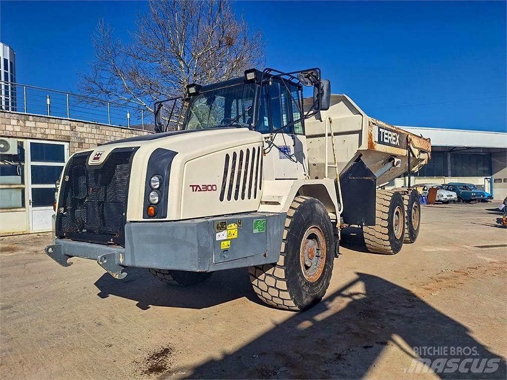 Terex TA300 铰接式自卸车