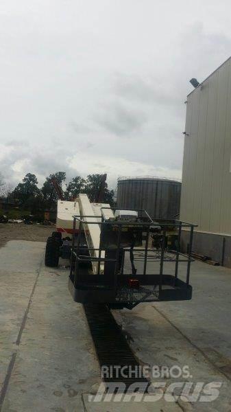Terex TB100 曲臂高空工作平台