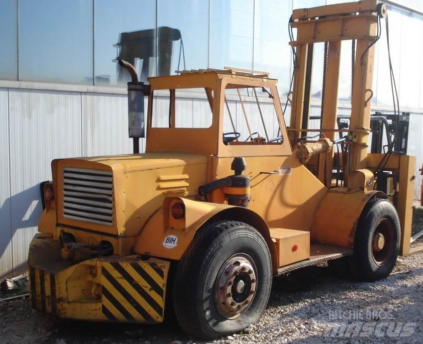 Valmet TD78A750 柴油叉车