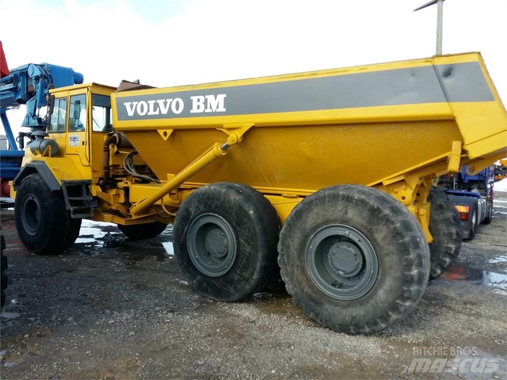 Volvo A25 铰接式自卸车