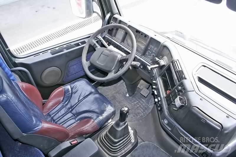 Volvo FH 12-420 牵引车