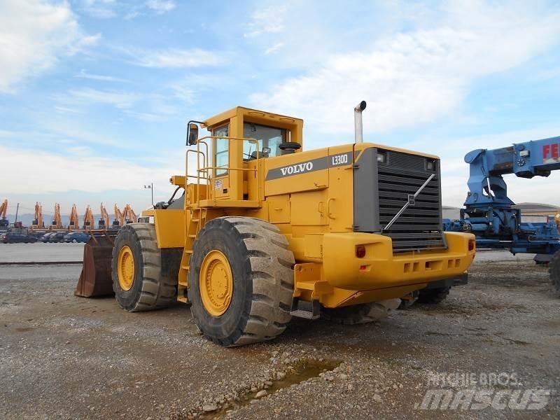 Volvo L330D 轮式装载机